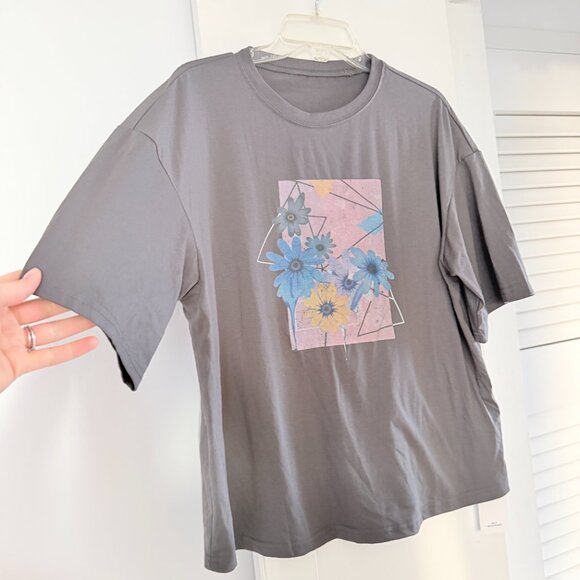 FLORAL ABSTRACT t shirt size L NWT - Picture 3 of 6